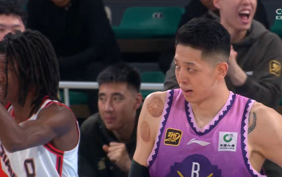 半岛体育官网下载-江苏男篮凭借团队合作取得成功