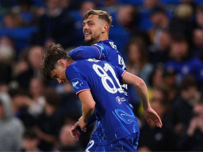 切尔西遭遇困境，教练组寻求突破