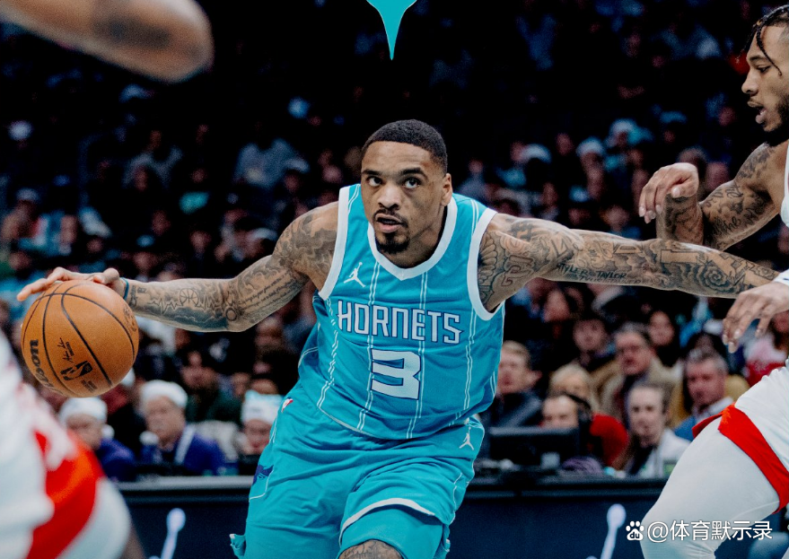 半岛app下载体育-黄蜂队后卫创下新个人得分纪录，帮助球队赢得比赛的简单介绍